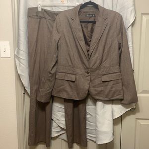 Women’s suit
